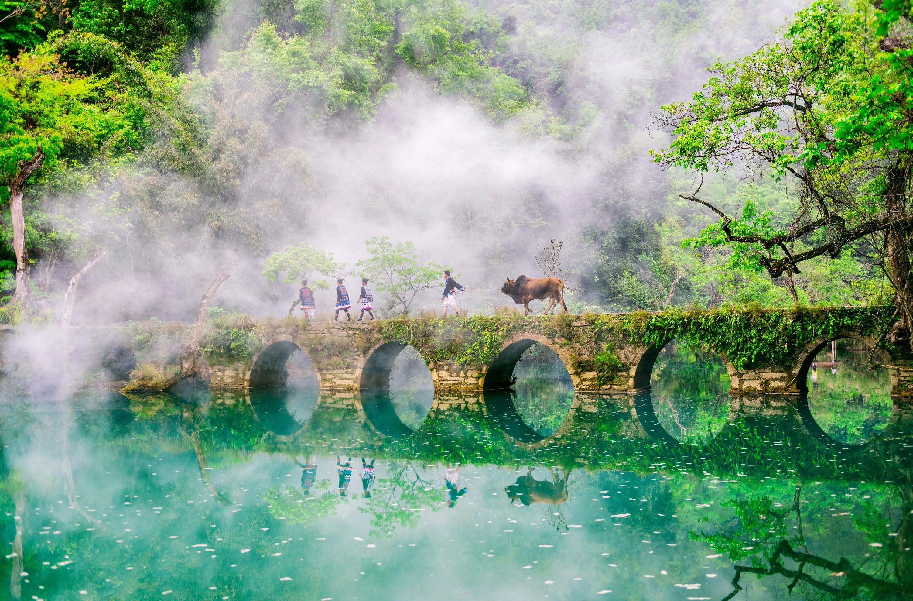 智游山水秘境・读懂荔波樟江｜小泥人打造贵州省荔波樟江景区智能导览系统