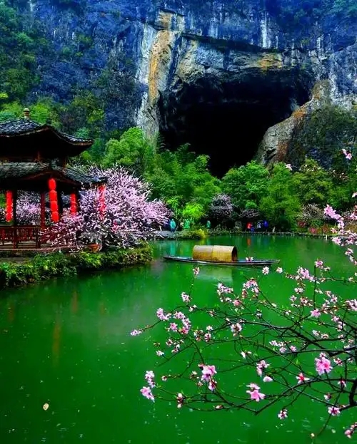 小泥人赋能重庆酉阳桃花源智能导览系统，解锁世外桃源沉浸式体验